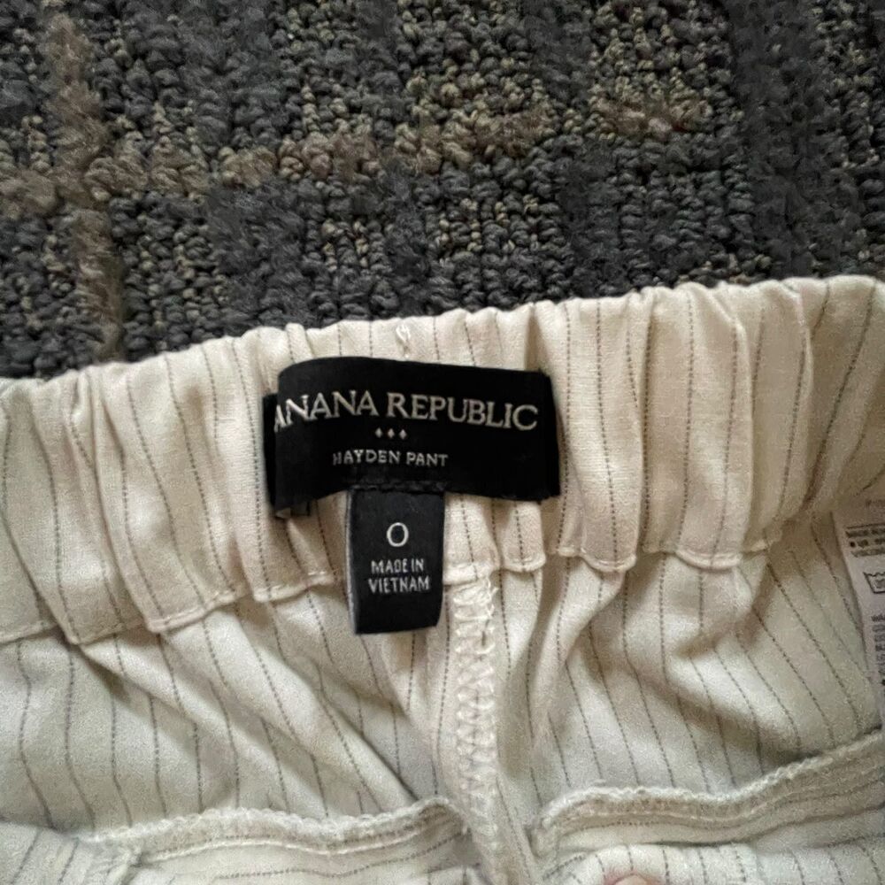 Banana Republic Womens Size 0 Beige Pinstripe Hayden Pant Pull On Trousers - Picture 4 of 9